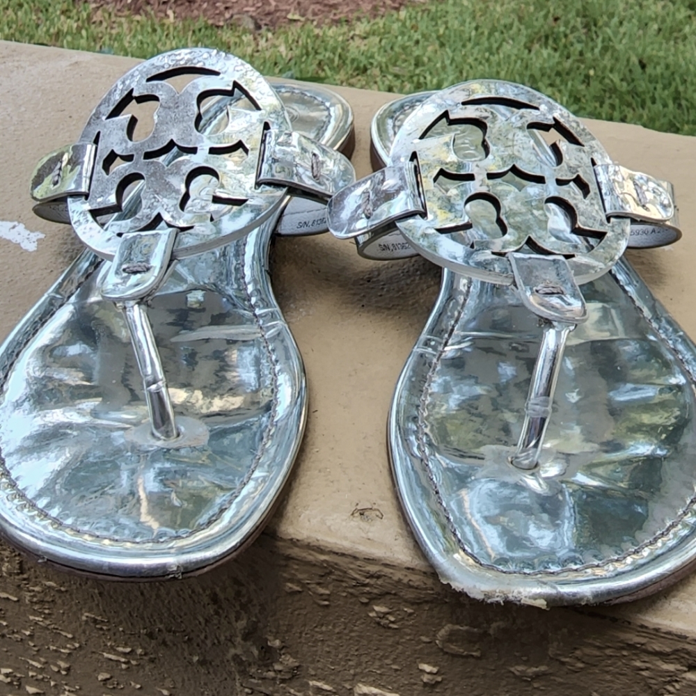 Tory Burch Woman's Miller Metalic sandal